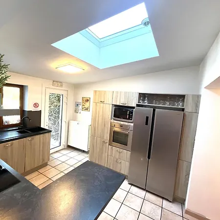 Feriehus Maison Villageoise Les Nobles Carrieres *